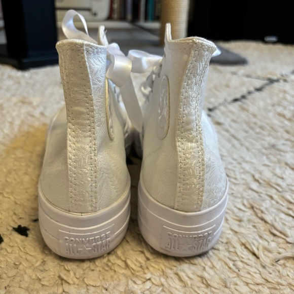 Custom “Just Married” Bridal Converse - Picture 4 of 5